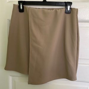 Windsor Cream Asymmetrical Skirt - Size Medium